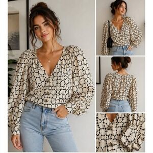 HM Womens XXS Ivory Black Geometric Circle Print Puff Sleeve Button Front Blouse